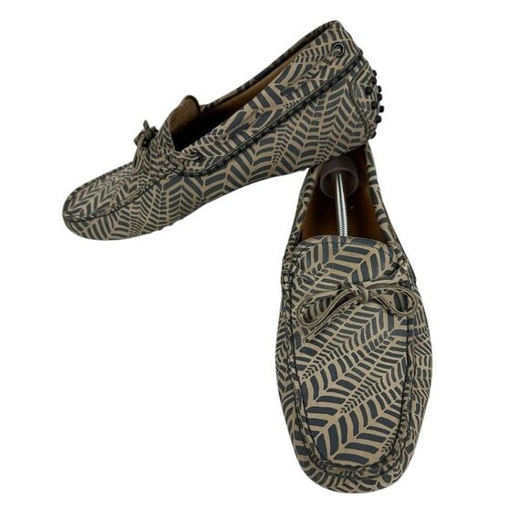 Tod\'s Men’s Beige and Grey Printed Leather Bow Loafers Size 7 main image 10